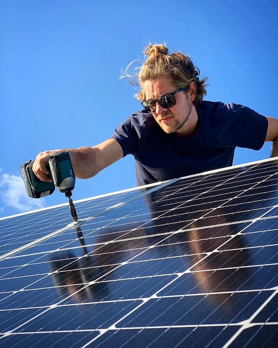 Webinar módulos solares y estructuras para instalaciones fotovoltaicas residenciales.