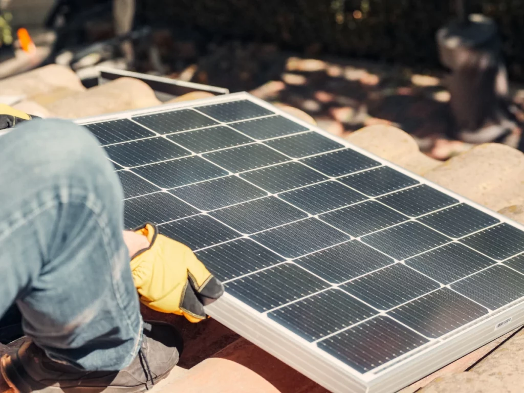¿Qué tipo de paneles solar se recomienda para residencial, comercial e industrial?